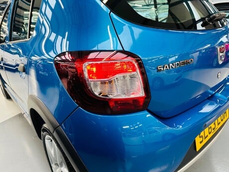 Dacia Sandero Stepway 0.9 TCe Laureate Euro 5 5dr 63