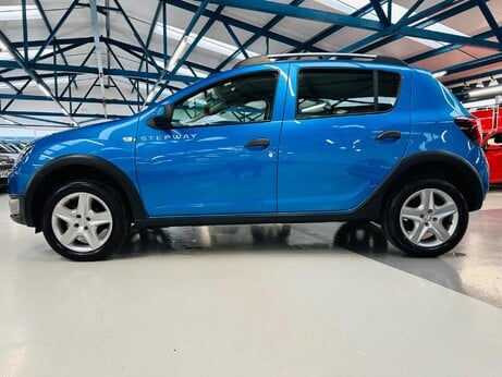 Dacia Sandero Stepway 0.9 TCe Laureate Euro 5 5dr 63