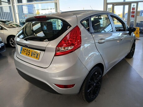 Ford Fiesta 1.4 Zetec 5dr 6