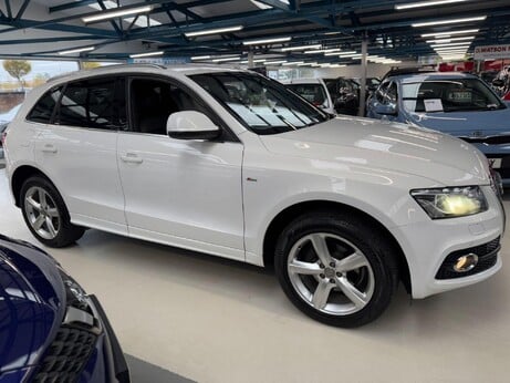 Audi Q5 2.0 TFSI S line S Tronic quattro Euro 5 5dr 9