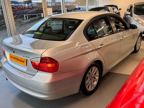 BMW 3 Series 2.0 320i SE Auto Euro 4 4dr 2