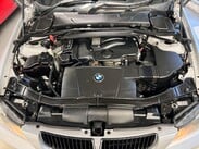 BMW 3 Series 2.0 320i SE Auto Euro 4 4dr 66