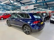 Volkswagen Tiguan 2.0 TDI SE Navigation DSG 4Motion Euro 6 (s/s) 5dr 9