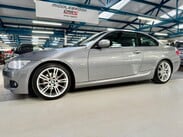 BMW 3 Series 2.0 320i M Sport Steptronic Euro 5 2dr 31