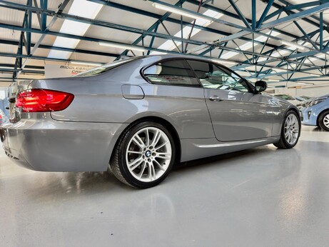 BMW 3 Series 2.0 320i M Sport Steptronic Euro 5 2dr 35