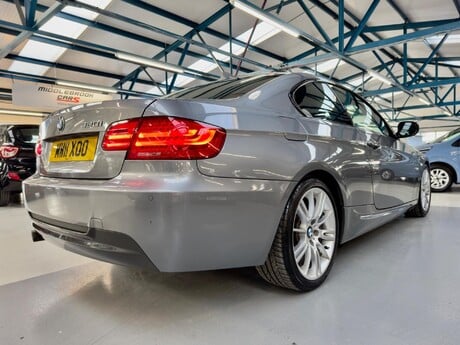 BMW 3 Series 2.0 320i M Sport Steptronic Euro 5 2dr 41