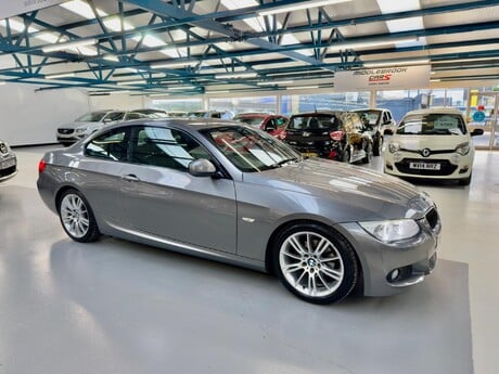 BMW 3 Series 2.0 320i M Sport Steptronic Euro 5 2dr 42