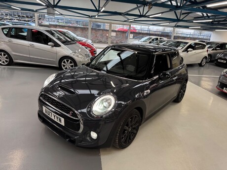 Mini Hatch 2.0 Cooper S Euro 6 (s/s) 3dr 23