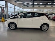 Toyota Aygo 1.0 VVT-i x-play Euro 6 5dr 16