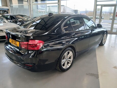 BMW 3 Series 2.0 320i Sport Auto Euro 6 (s/s) 4dr 5