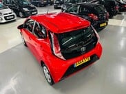 Toyota Aygo 1.0 VVT-i x-play Euro 5 5dr Euro 5 9