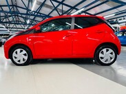 Toyota Aygo 1.0 VVT-i x-play Euro 5 5dr Euro 5 57