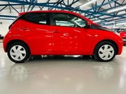 Toyota Aygo 1.0 VVT-i x-play Euro 5 5dr Euro 5 61