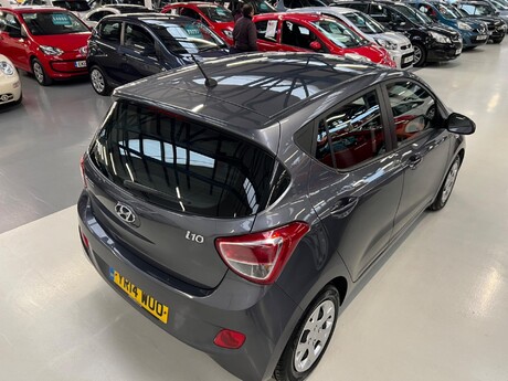 Hyundai i10 1.0 SE Euro 5 5dr 18