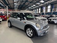 Mini Hatch 1.6 Cooper CVT Euro 4 3dr 4