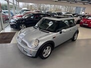 Mini Hatch 1.6 Cooper CVT Euro 4 3dr 9