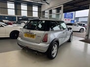 Mini Hatch 1.6 Cooper CVT Euro 4 3dr 13