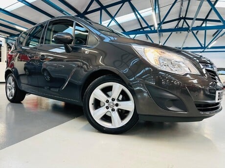 Vauxhall Meriva 1.4 16V Exclusiv Euro 5 5dr 4