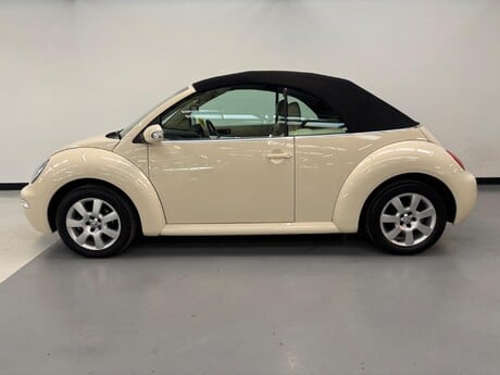 Volkswagen Beetle 1.6 Cabriolet Euro 4 2dr 13