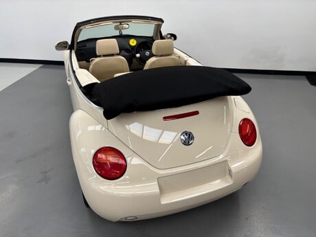 Volkswagen Beetle 1.6 Cabriolet Euro 4 2dr 18