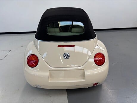 Volkswagen Beetle 1.6 Cabriolet Euro 4 2dr 20