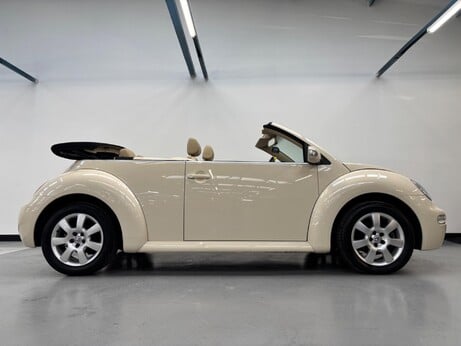 Volkswagen Beetle 1.6 Cabriolet Euro 4 2dr 28