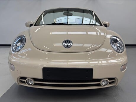 Volkswagen Beetle 1.6 Cabriolet Euro 4 2dr 45