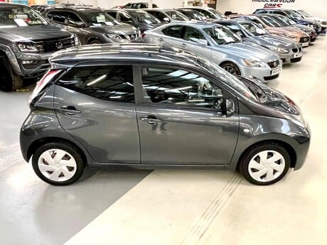 Toyota Aygo 1.0 VVT-i x-play Euro 5 5dr Euro 5 5