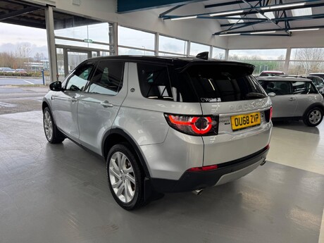 Land Rover Discovery Sport 2.0 TD4 HSE Luxury Auto 4WD Euro 6 (s/s) 5dr 8