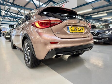 Infiniti Q30 2.2d Premium Tech DCT AWD Euro 6 (s/s) 5dr 8