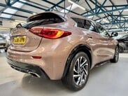 Infiniti Q30 2.2d Premium Tech DCT AWD Euro 6 (s/s) 5dr 11