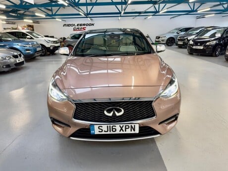 Infiniti Q30 2.2d Premium Tech DCT AWD Euro 6 (s/s) 5dr 25