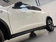 Nissan Juke 1.6 n-tec Euro 5 (s/s) 5dr 7