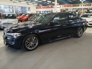 BMW 5 Series 2.0 520d M Sport Auto Euro 6 (s/s) 4dr 3