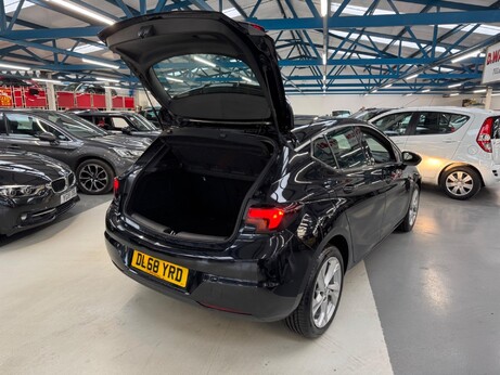 Vauxhall Astra 1.0i Turbo ecoTEC SRi Nav Euro 6 (s/s) 5dr 12