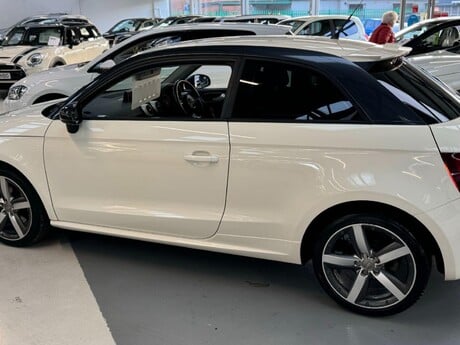 Audi A1 1.4 TFSI Sport Euro 5 (s/s) 3dr 19