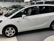 Vauxhall Zafira 2.0 CDTi Exclusiv Auto Euro 5 5dr 21