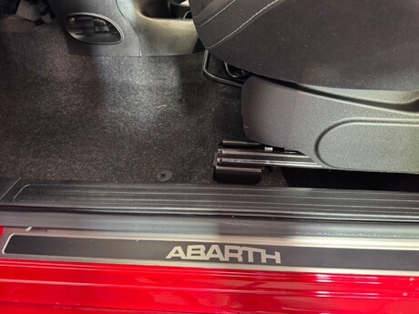 Abarth 500 1.4 T-Jet Euro 5 3dr 11