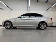 BMW 3 Series 3.0 325i SE Steptronic Euro 5 4dr 11