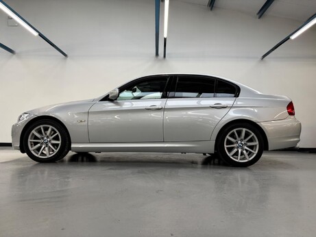 BMW 3 Series 3.0 325i SE Steptronic Euro 5 4dr 7