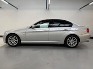 BMW 3 Series 3.0 325i SE Steptronic Euro 5 4dr 12