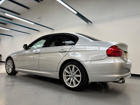 BMW 3 Series 3.0 325i SE Steptronic Euro 5 4dr 9