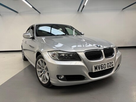 BMW 3 Series 3.0 325i SE Steptronic Euro 5 4dr 36