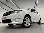 Dacia Sandero 1.2 Ambiance Euro 5 5dr 3