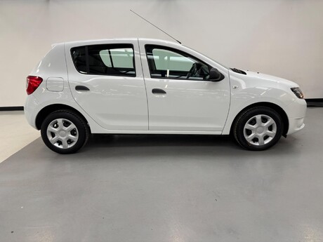 Dacia Sandero 1.2 Ambiance Euro 5 5dr 26