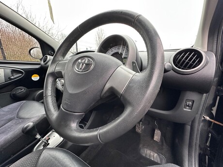 Toyota Aygo 1.0 VVT-i Ice MultiMode Euro 5 5dr 35