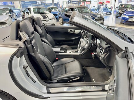 Mercedes-Benz SLK 1.8 SLK250 BlueEfficiency AMG Sport G-Tronic+ Euro 5 (s/s) 2dr 47