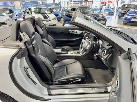 Mercedes-Benz SLK 1.8 SLK250 BlueEfficiency AMG Sport G-Tronic+ Euro 5 (s/s) 2dr 43