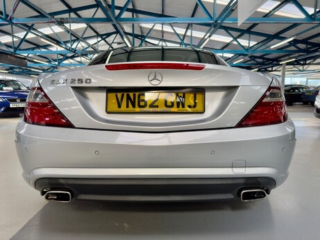 Mercedes-Benz SLK 1.8 SLK250 BlueEfficiency AMG Sport G-Tronic+ Euro 5 (s/s) 2dr 8