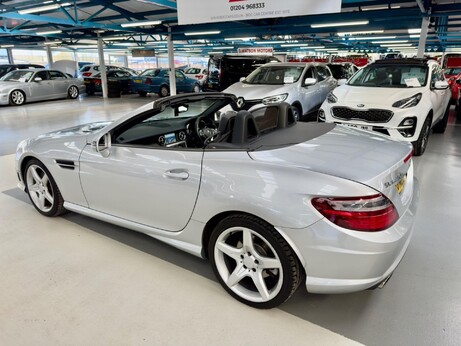 Mercedes-Benz SLK 1.8 SLK250 BlueEfficiency AMG Sport G-Tronic+ Euro 5 (s/s) 2dr 31